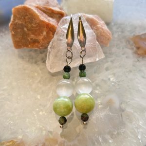 Uhani Peridot in Cat's eye
