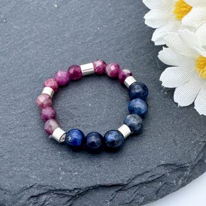 Prstan Dumortierit in Rubin